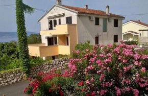 BLAZ 4 - Apartment for 6-8 persons, ground floor, WiFi and parking